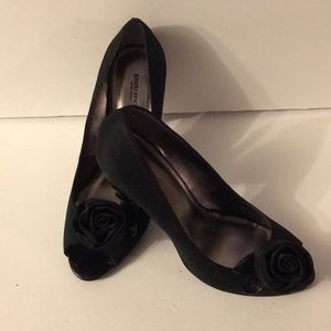 Bisou Bisou peep toe twisted heel